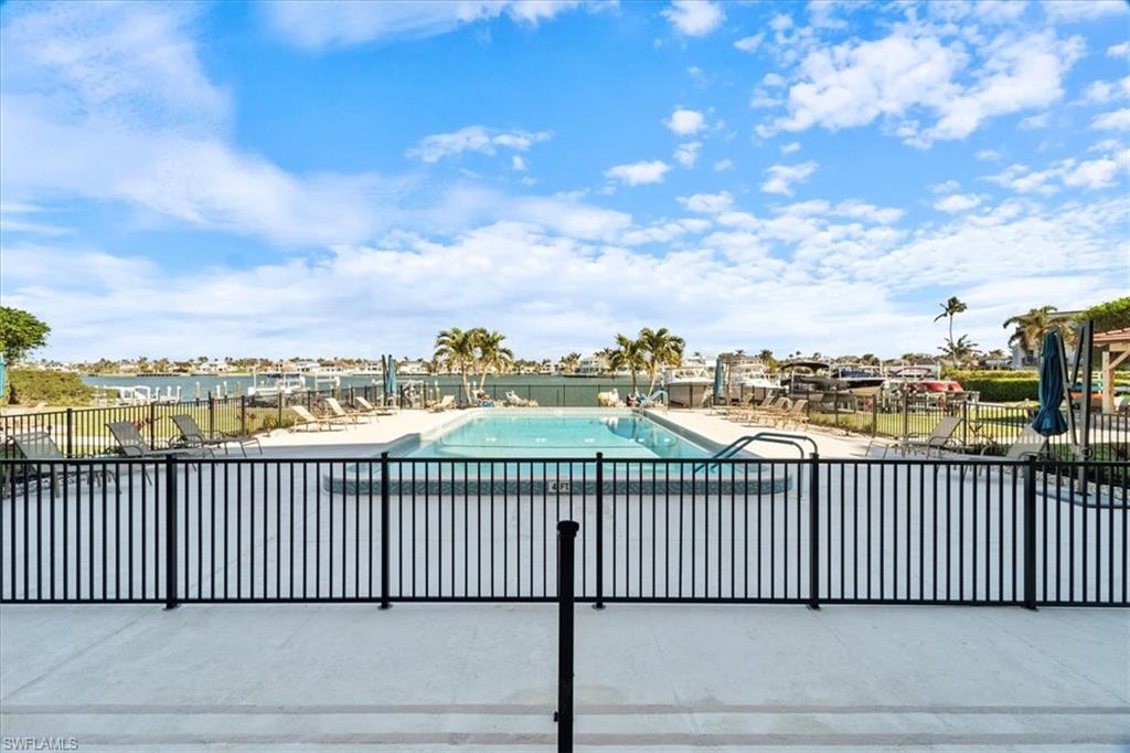 Naples, Florida 34103, United States, 2 Bedrooms Bedrooms, ,2 BathroomsBathrooms,Residential,Active,26827