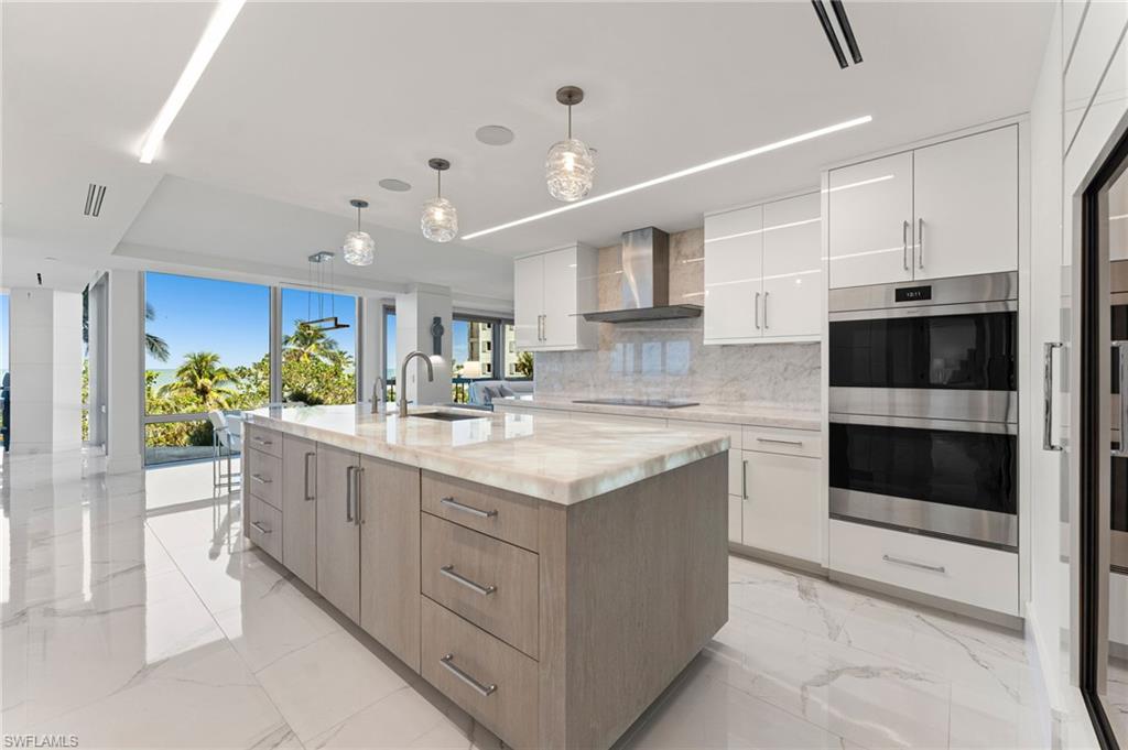 4951 Gulf Shore BLVD N 103