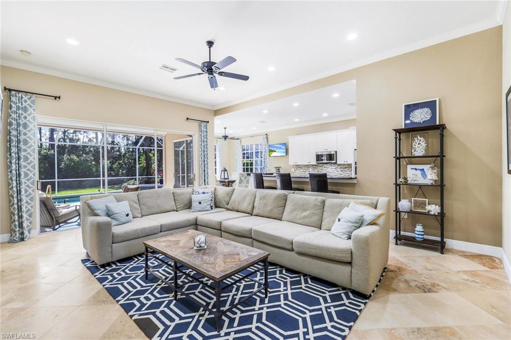 9447 Oak Strand DR