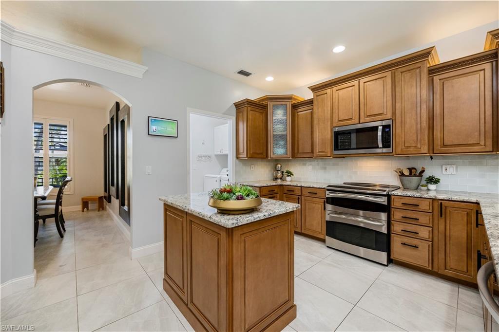 1518 McGregor Reserve DR