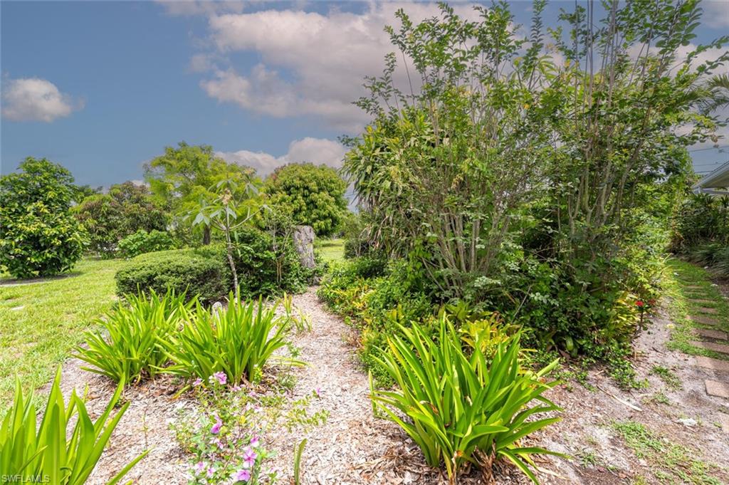 Bonita Springs, Florida 34135, United States, 3 Bedrooms Bedrooms, ,3 BathroomsBathrooms,Residential,Active,146887