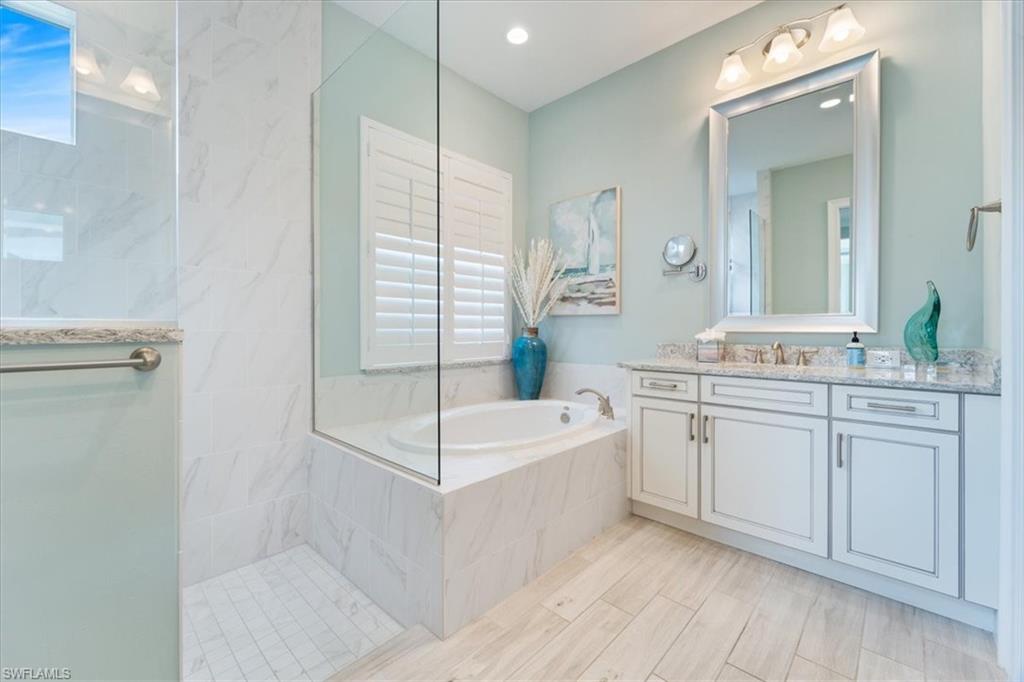 Naples, Florida 34113, United States, 4 Bedrooms Bedrooms, ,5 BathroomsBathrooms,Residential,Active,82265