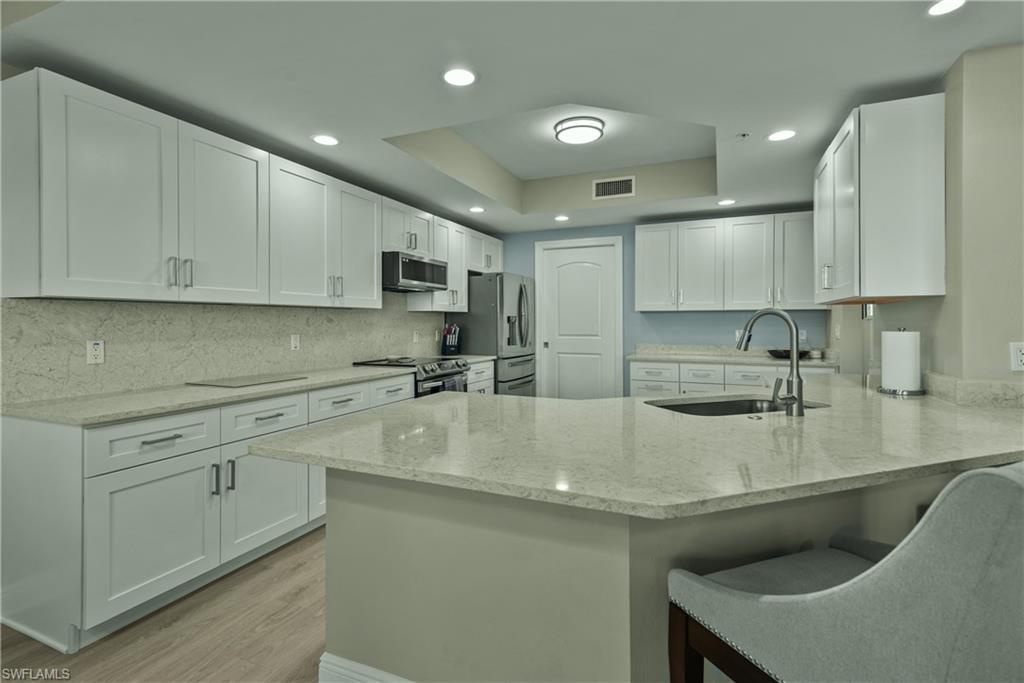 2104 W FIRST ST 902