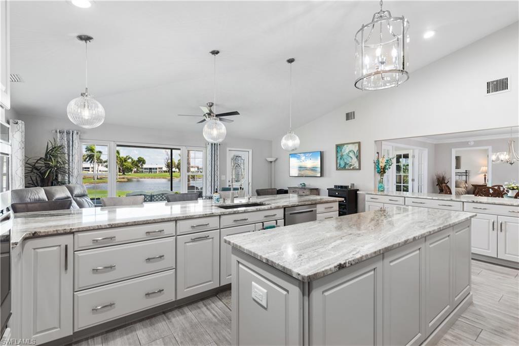 1203 N Brandywine CIR