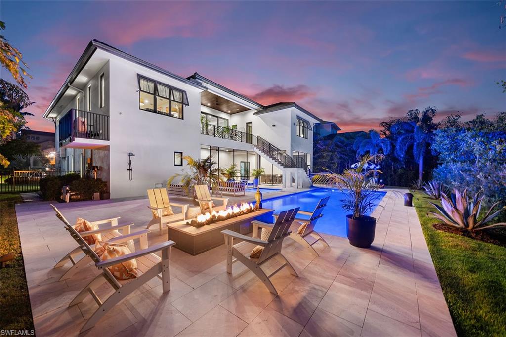210 Topanga DR