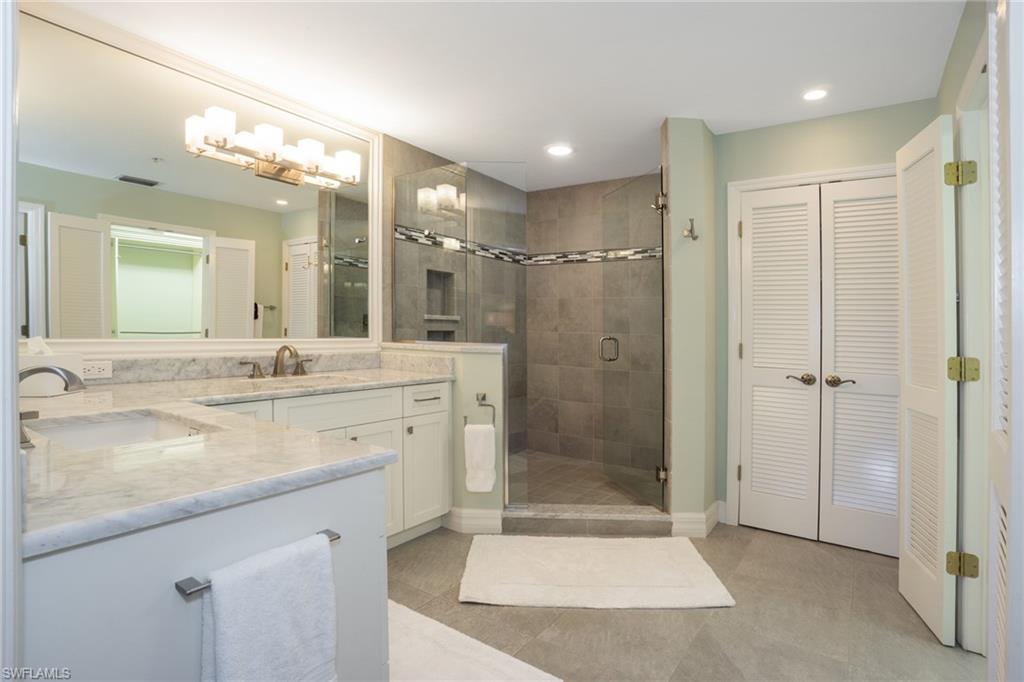 Naples, Florida 34102, United States, 2 Bedrooms Bedrooms, ,3 BathroomsBathrooms,Residential,Active,52968