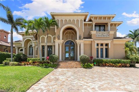 560 S Heathwood DR MARCO ISLAND FL 34145