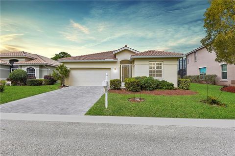 13051 Lake Meadow DR, Fort Myers, FL 33913 - #: 224013339