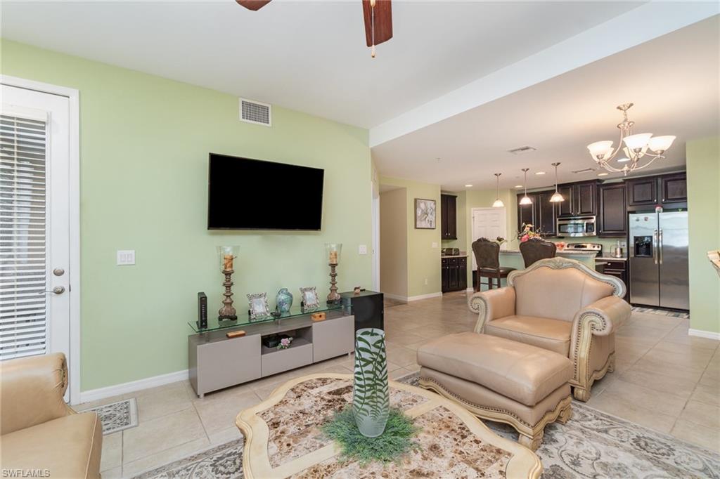 8570 Evernia CT 101