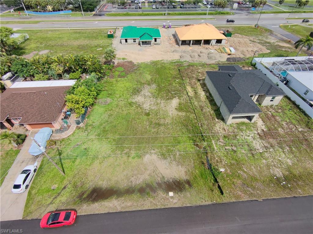 437 NW 16th PL