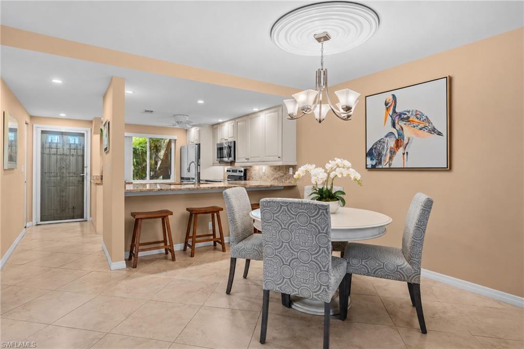 160 Palm DR 5