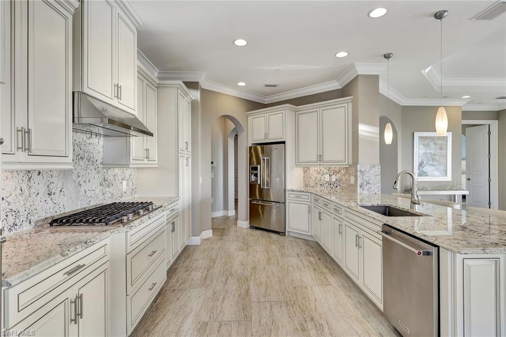 Bonita Springs, Florida 34134, United States, 3 Bedrooms Bedrooms, ,4 BathroomsBathrooms,Residential,Pending,23530