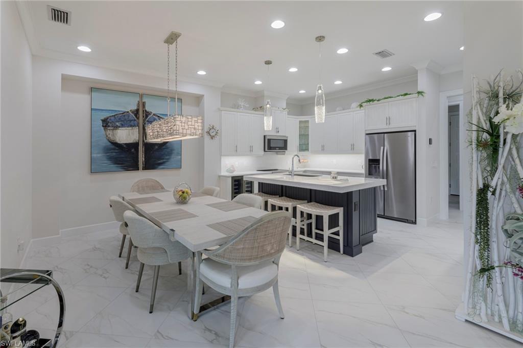 Naples, Florida 34113, United States, 2 Bedrooms Bedrooms, ,2 BathroomsBathrooms,Residential,Pending,32473