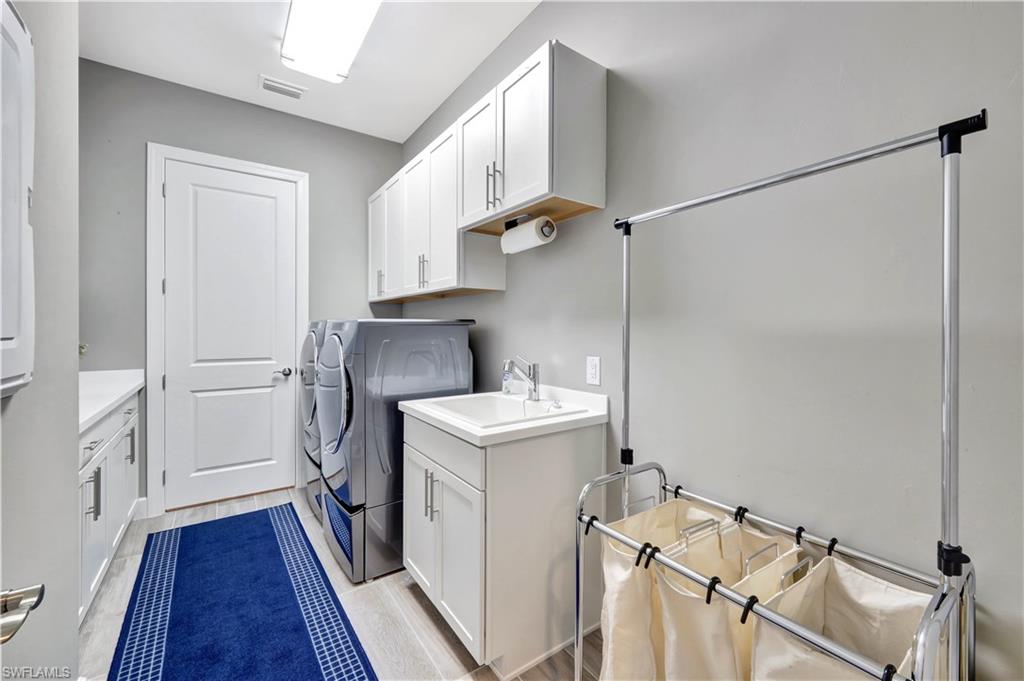 Estero, Florida 33928, United States, 3 Bedrooms Bedrooms, ,3 BathroomsBathrooms,Residential,Active,92981