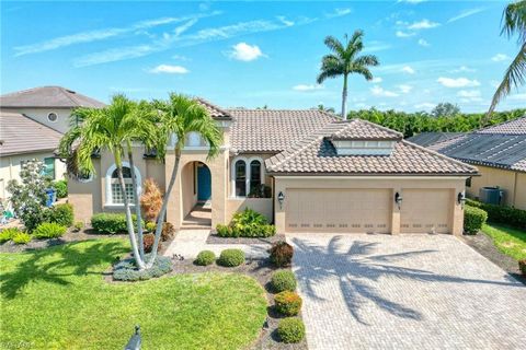 8796 Tropical CT, Fort Myers, FL 33908 - #: 224033147