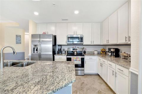 Condominium in PUNTA GORDA FL 14091 Heritage Landing BLVD 8.jpg