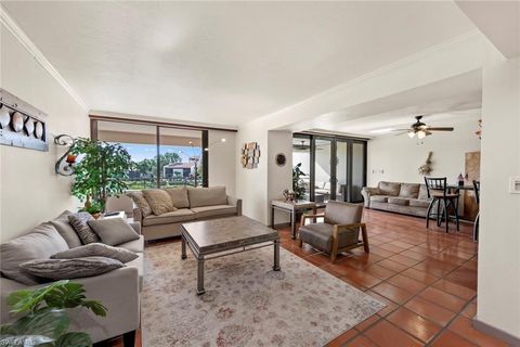 5260 S Landings DR 304 FORT MYERS FL 33919