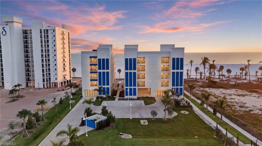 6230 Estero BLVD 101