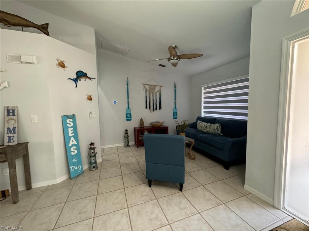 4356 Vanda DR