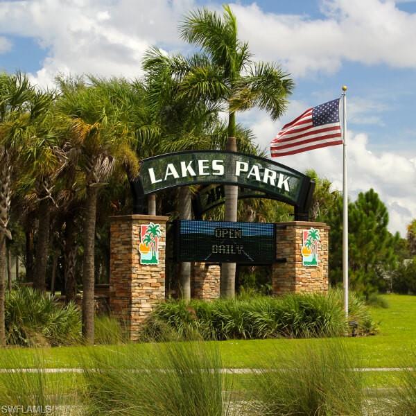 8101 S Woods CIR 12