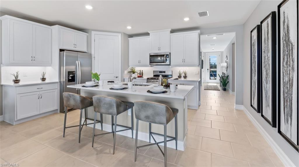 17704 SHADE TREE LOOP