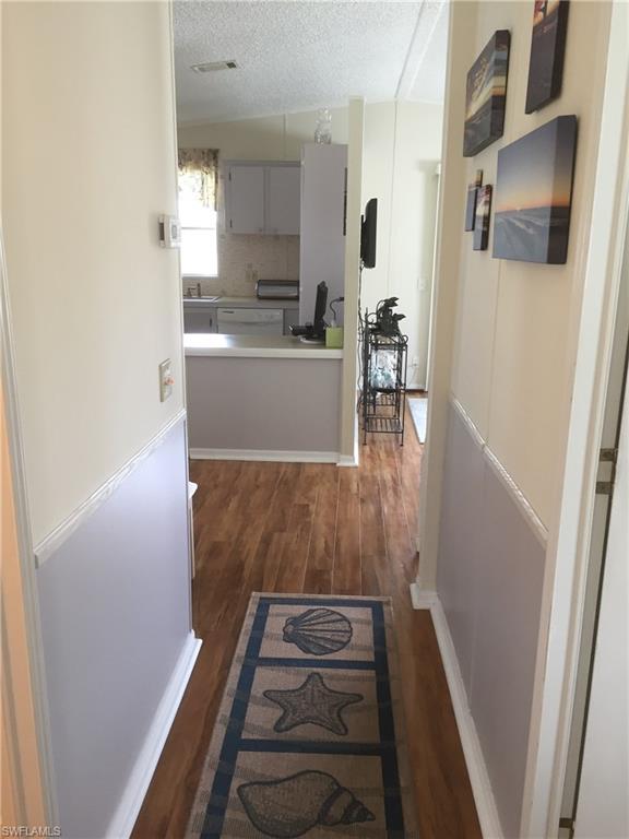 Naples, Florida 34104, United States, 2 Bedrooms Bedrooms, ,2 BathroomsBathrooms,Residential,Pending,121699