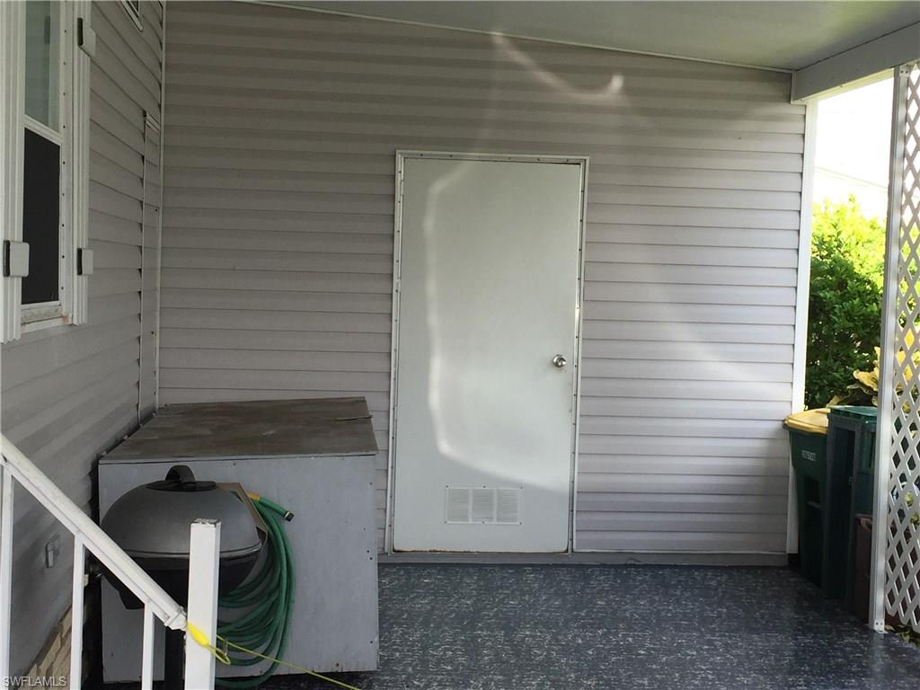 Naples, Florida 34104, United States, 2 Bedrooms Bedrooms, ,2 BathroomsBathrooms,Residential,Pending,121699