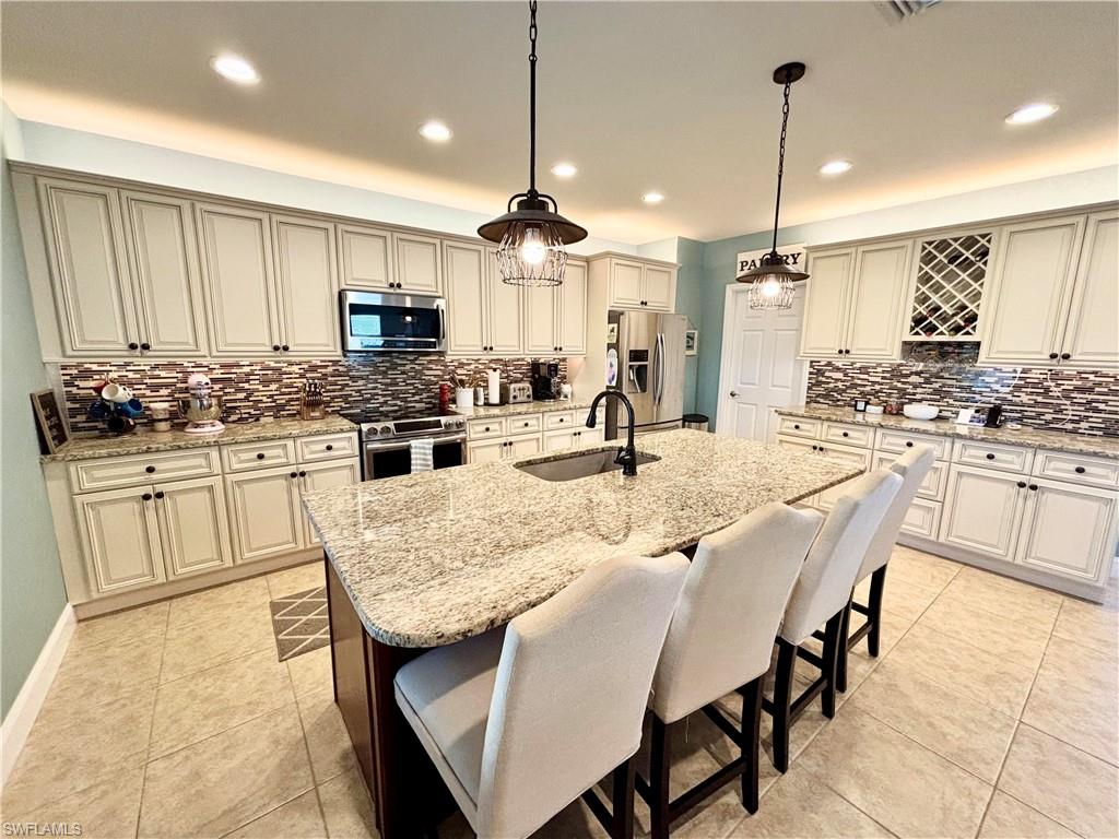401 SW 35th ST
