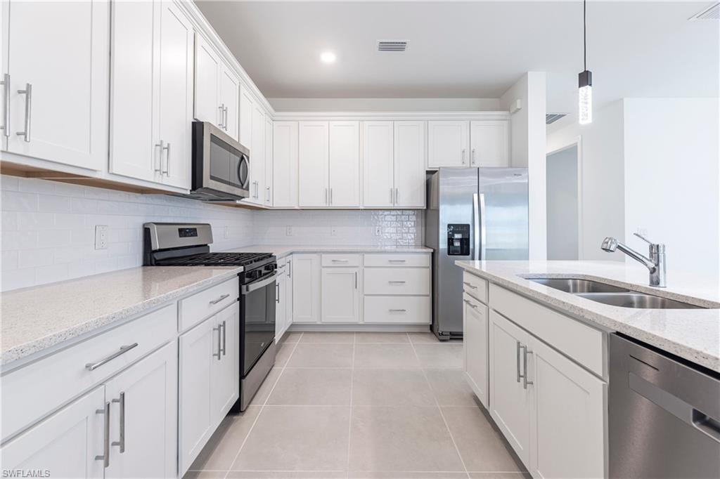 20198 Hartford BLVD