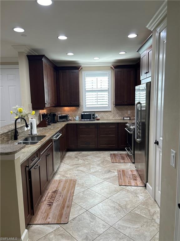 Naples, Florida 34119, United States, 2 Bedrooms Bedrooms, ,3 BathroomsBathrooms,Residential,Active,187435