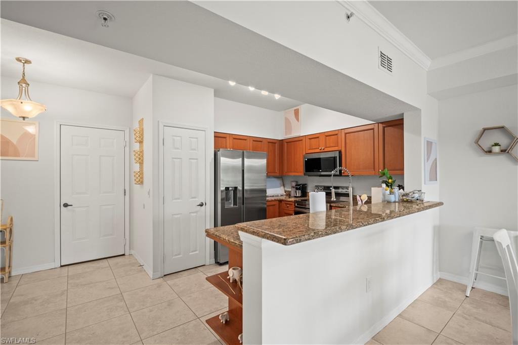 10121 Villagio Palms WAY 102