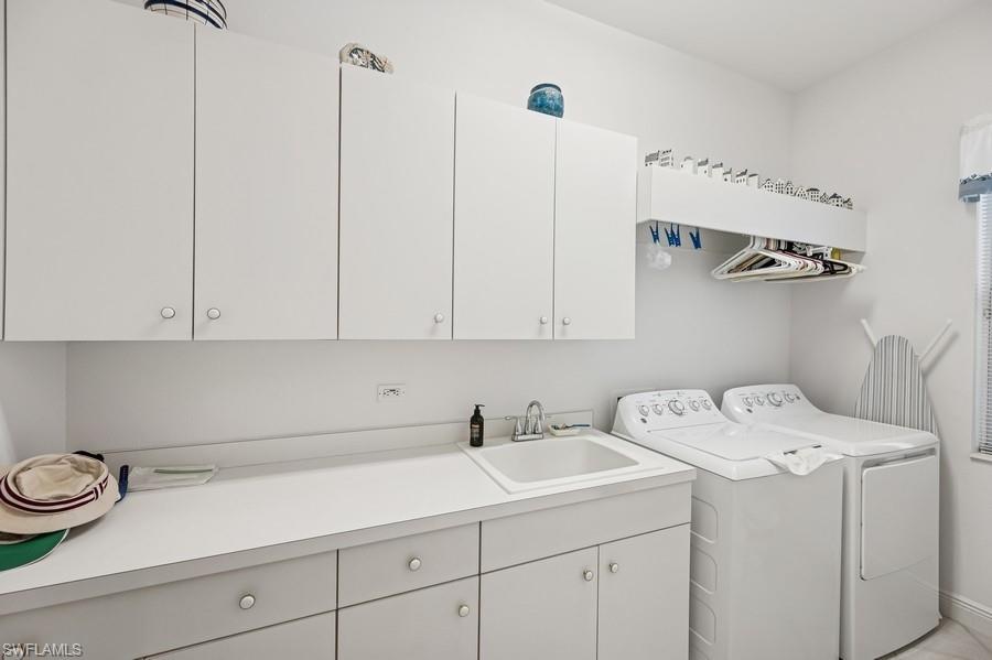 Naples, Florida 34119, United States, 4 Bedrooms Bedrooms, ,4 BathroomsBathrooms,Residential,Active,154884