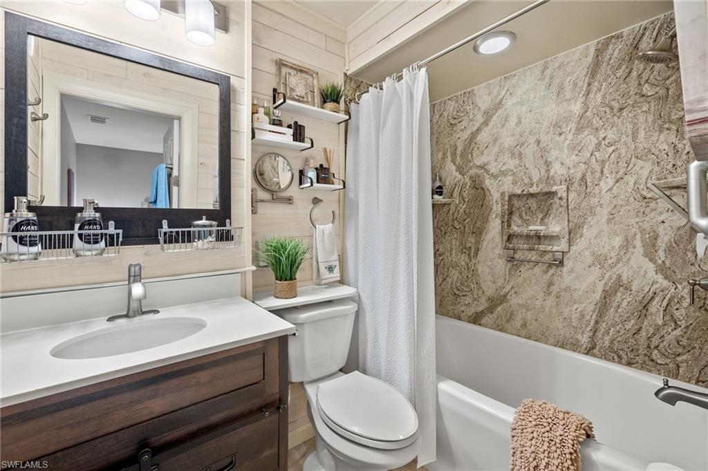 Fort Myers, Florida 33912, United States, 2 Bedrooms Bedrooms, ,2 BathroomsBathrooms,Residential,Active,55246