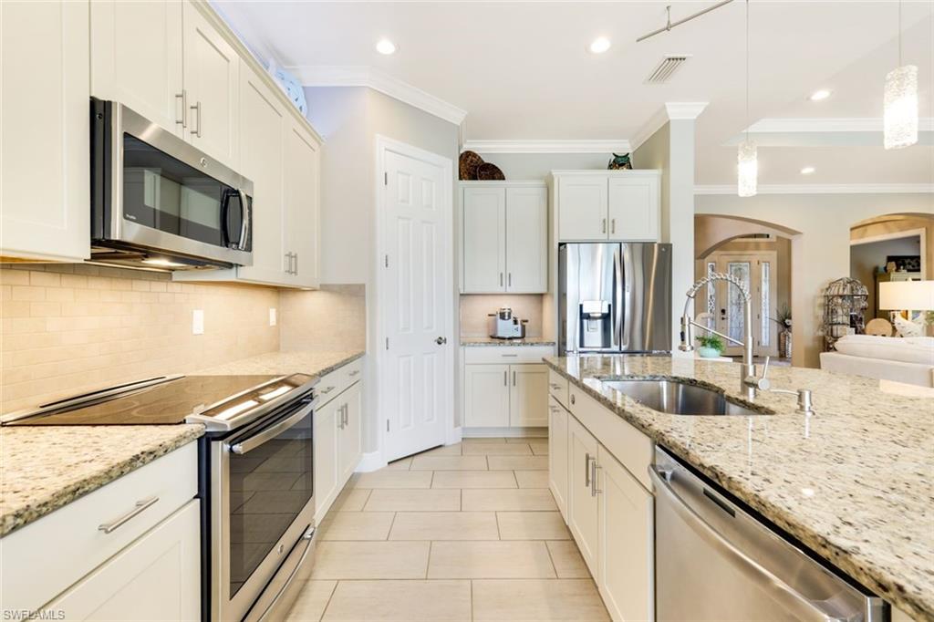 Fort Myers, Florida 33913, United States, 3 Bedrooms Bedrooms, ,3 BathroomsBathrooms,Residential,Active,192706