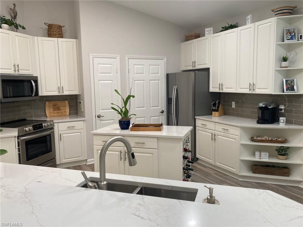 Estero, Florida 33928, United States, 3 Bedrooms Bedrooms, ,3 BathroomsBathrooms,Residential,Active,87513