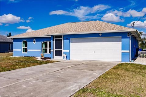 217 Manatee ST, Fort Myers, FL 33913 - #: 223083450