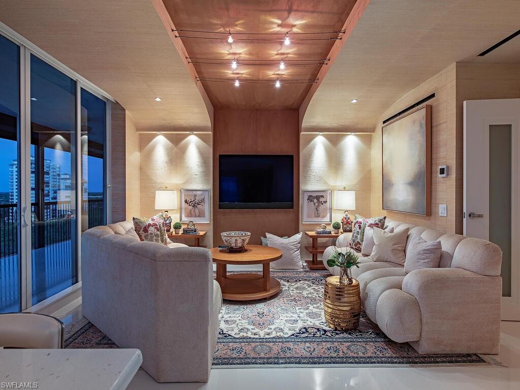 Naples, Florida 34108, United States, 3 Bedrooms Bedrooms, ,4 BathroomsBathrooms,Residential,Active,157634