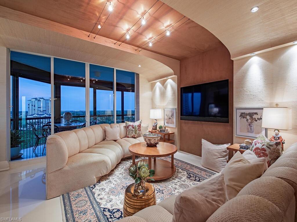 Naples, Florida 34108, United States, 3 Bedrooms Bedrooms, ,4 BathroomsBathrooms,Residential,Active,157634