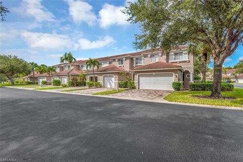 9952 Chiana CIR FORT MYERS FL 33905