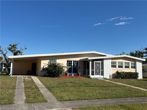 2440 Elkcam BLVD PORT CHARLOTTE FL 33952