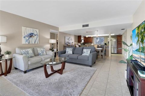 5015 Harbortown LN 104 FORT MYERS FL 33919