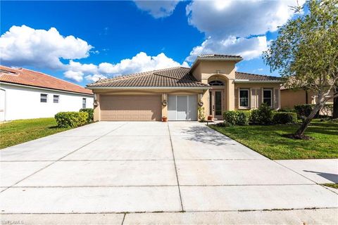 3033 Lake Manatee CT CAPE CORAL FL 33909