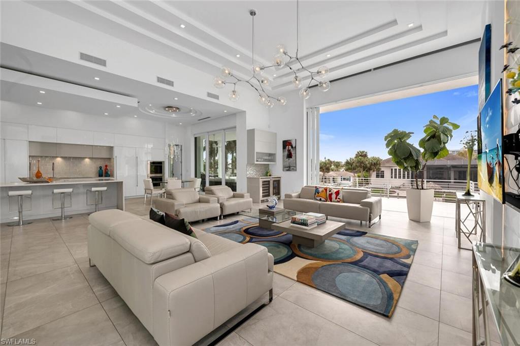 432 Bayside AVE