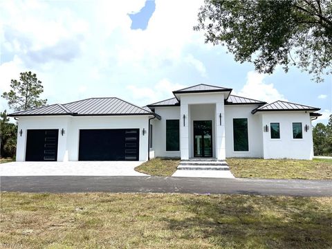 75 25th AVE NW, Naples, FL 34120 - #: 224044053