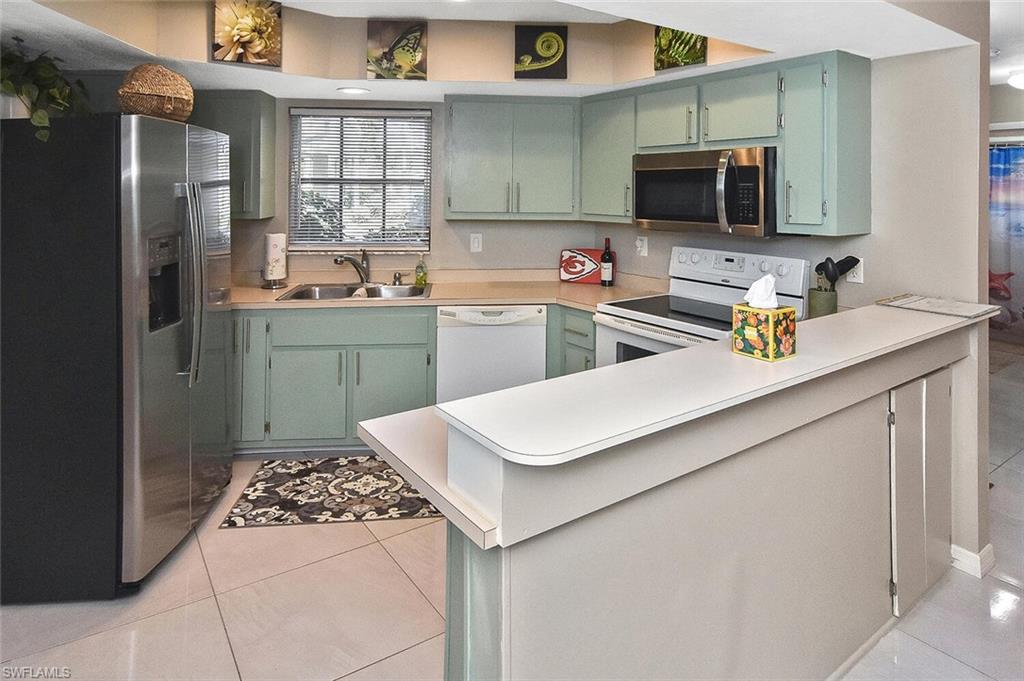4 Park Lane CIR