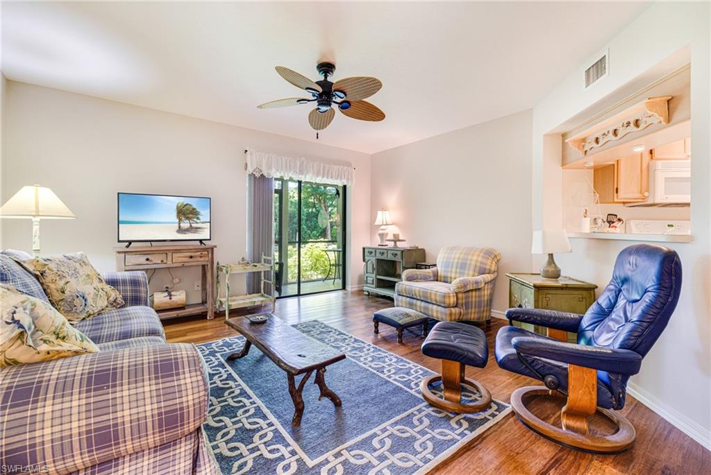 9648 Windsor Gardens LN 104