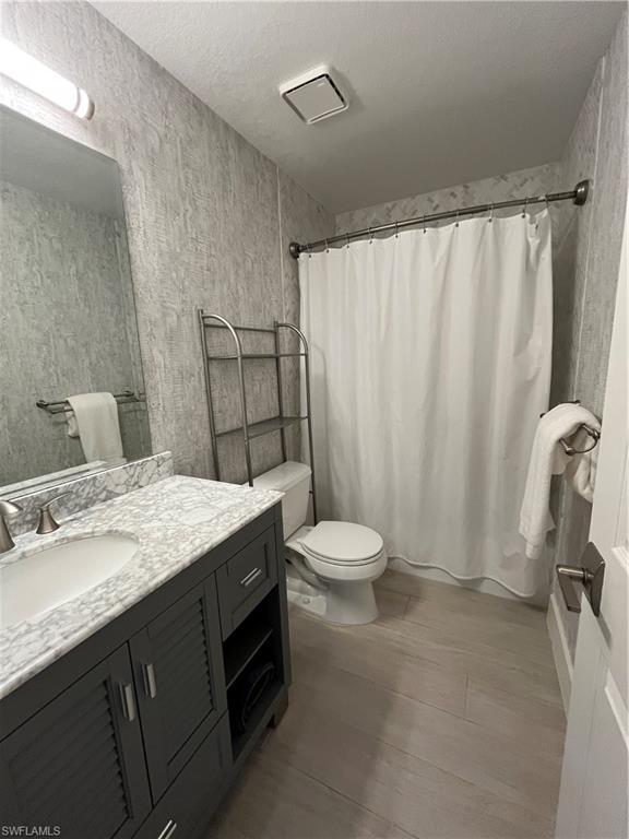 Naples, Florida 34109, United States, 2 Bedrooms Bedrooms, ,2 BathroomsBathrooms,Residential,Pending,121517