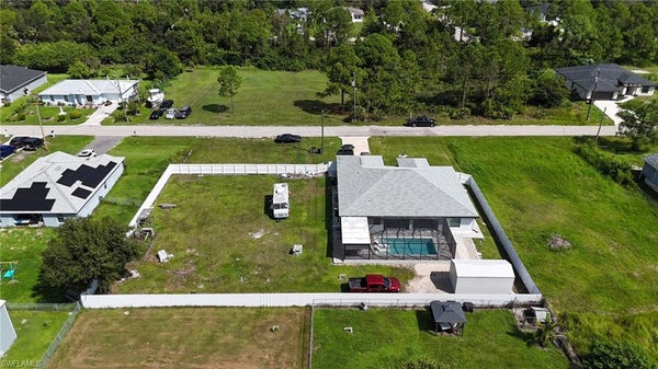 3217 31ST ST W, LEHIGH ACRES, FL 33971 - Image 9beb0a137dfc61a84dfb8e33335ae27a/771022905