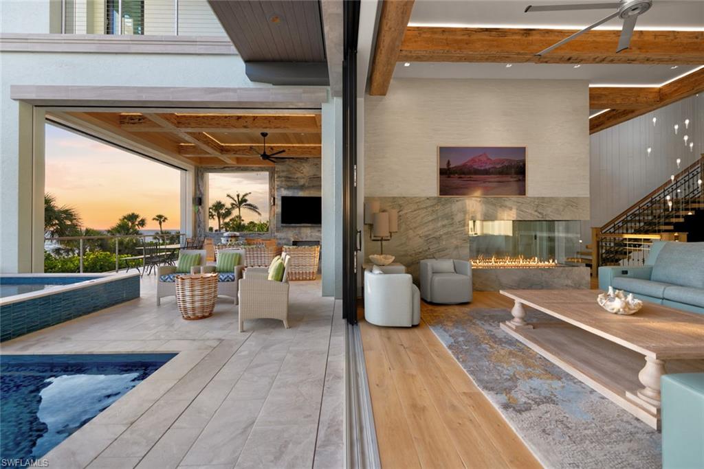 7409 Bay Colony DR