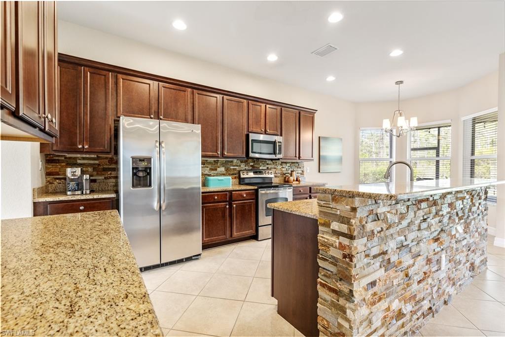11164 Sparkleberry DR